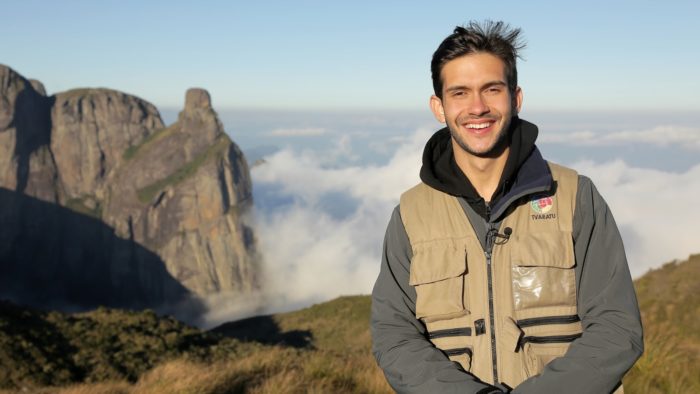 Matheus Boa Sorte, apresentador do Dendê na Mochila, da TV Aratu/SBT