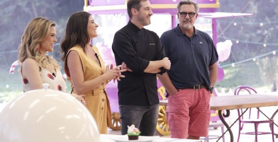 Beca MIlano, Carol Fiorentino, Ale Costa, e Fabrizio Fasano Jr. no Júnior Bake Off Brasil