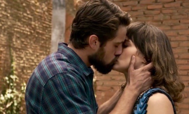 Renato (Rafael Cardoso) e Clara (Bianca Bin) de O Outro Lado do Paraiso