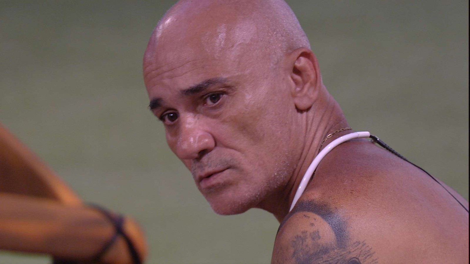 Ayrton reclama de Ana Clara (Reprodução: TV Globo