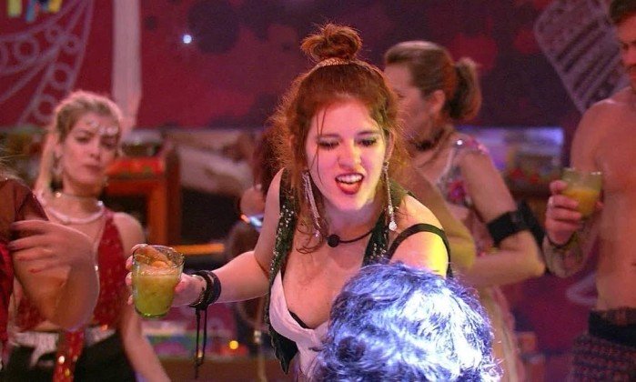 Ana Clara costuma exagerar na dose durante as festinhas da casa (Divulgação/TV Globo)