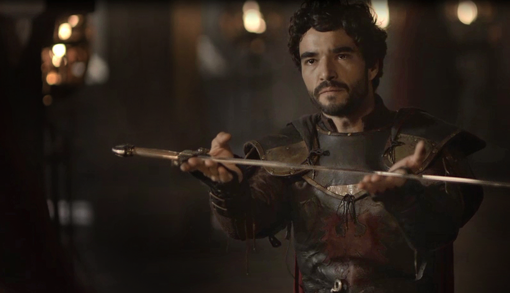 Cassio (Caio Blat) de Deus Salve o Rei