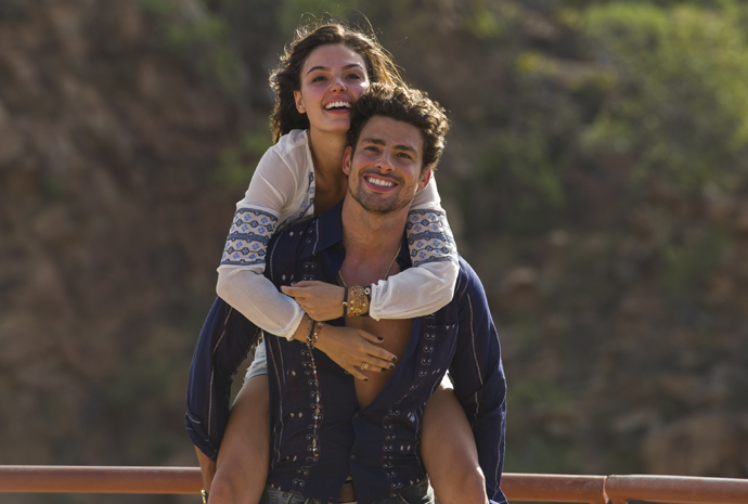 Caua Reymond e Isis Valverde em Amores Roubados