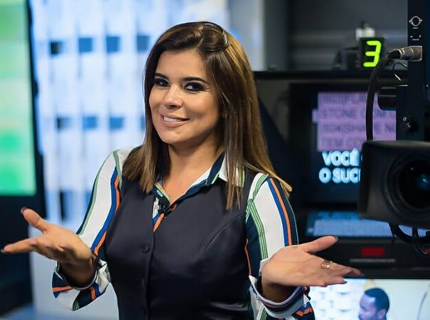 Apresentadora já comandou diversas atrações na telinha (Divulgação/SBT)