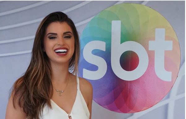 Mônica Fonseca: ex-venenosa da Record agora é apresentadora do SBT