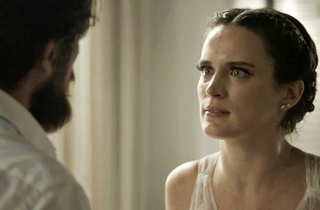 Renato (Rafael Cardoso) e Clara (Bianca Bin) de O Outro Lado do Paraiso