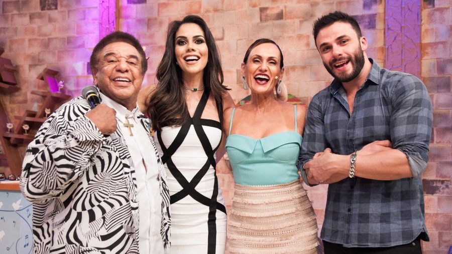 “É uma farsa imaginar que os CDs caíram de moda”, opina Agnaldo Timóteo no Ritmo Brasil