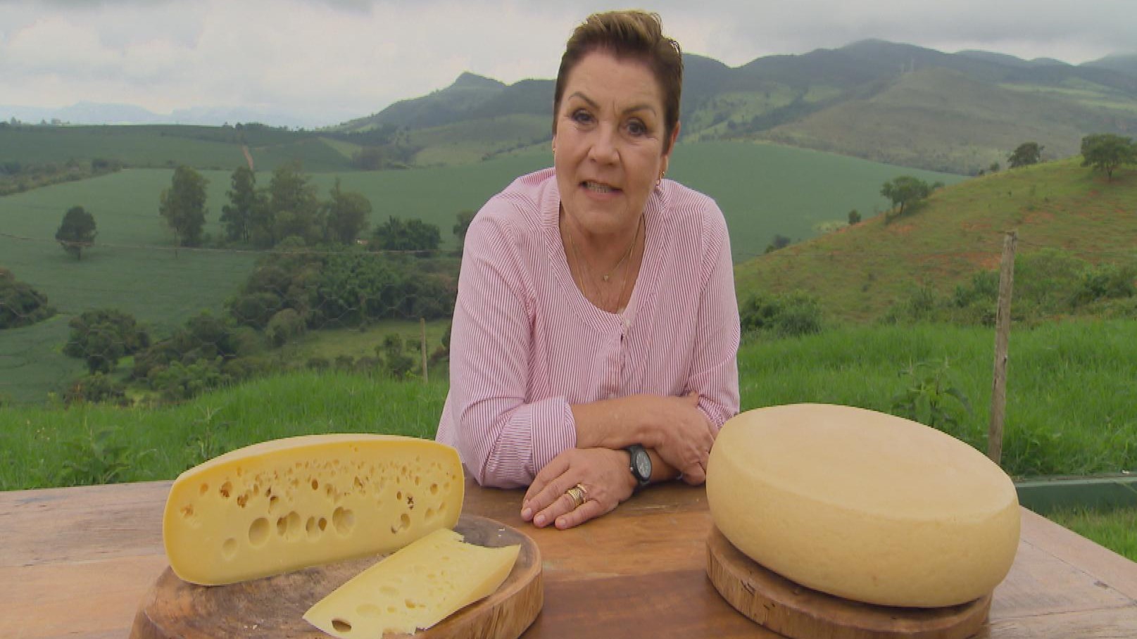 A repórter Isabela Assumpção na Serra da Canastra no Globo Repórter