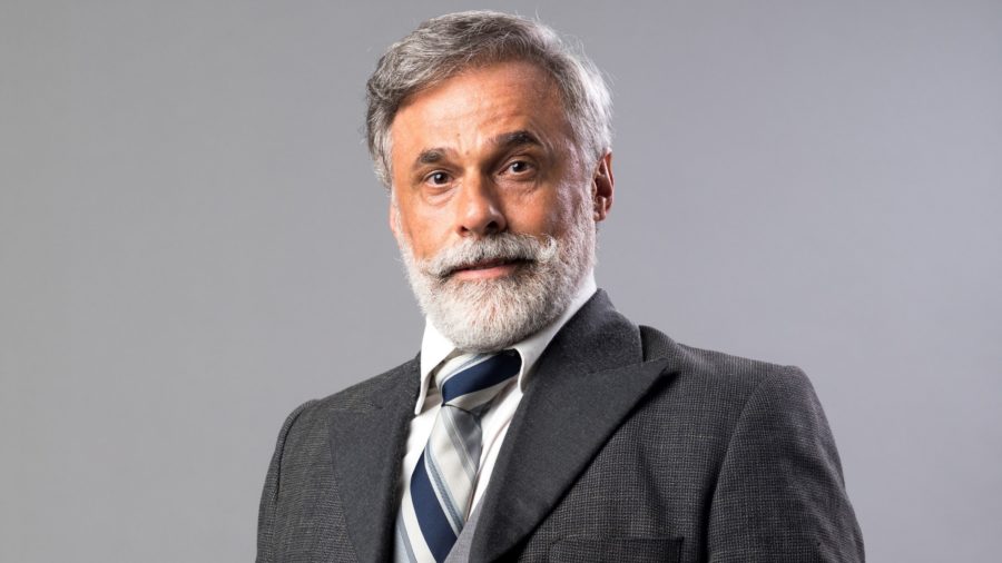 Almirante Tibúrcio (Oscar Magrini) em Orgulho e Paixão