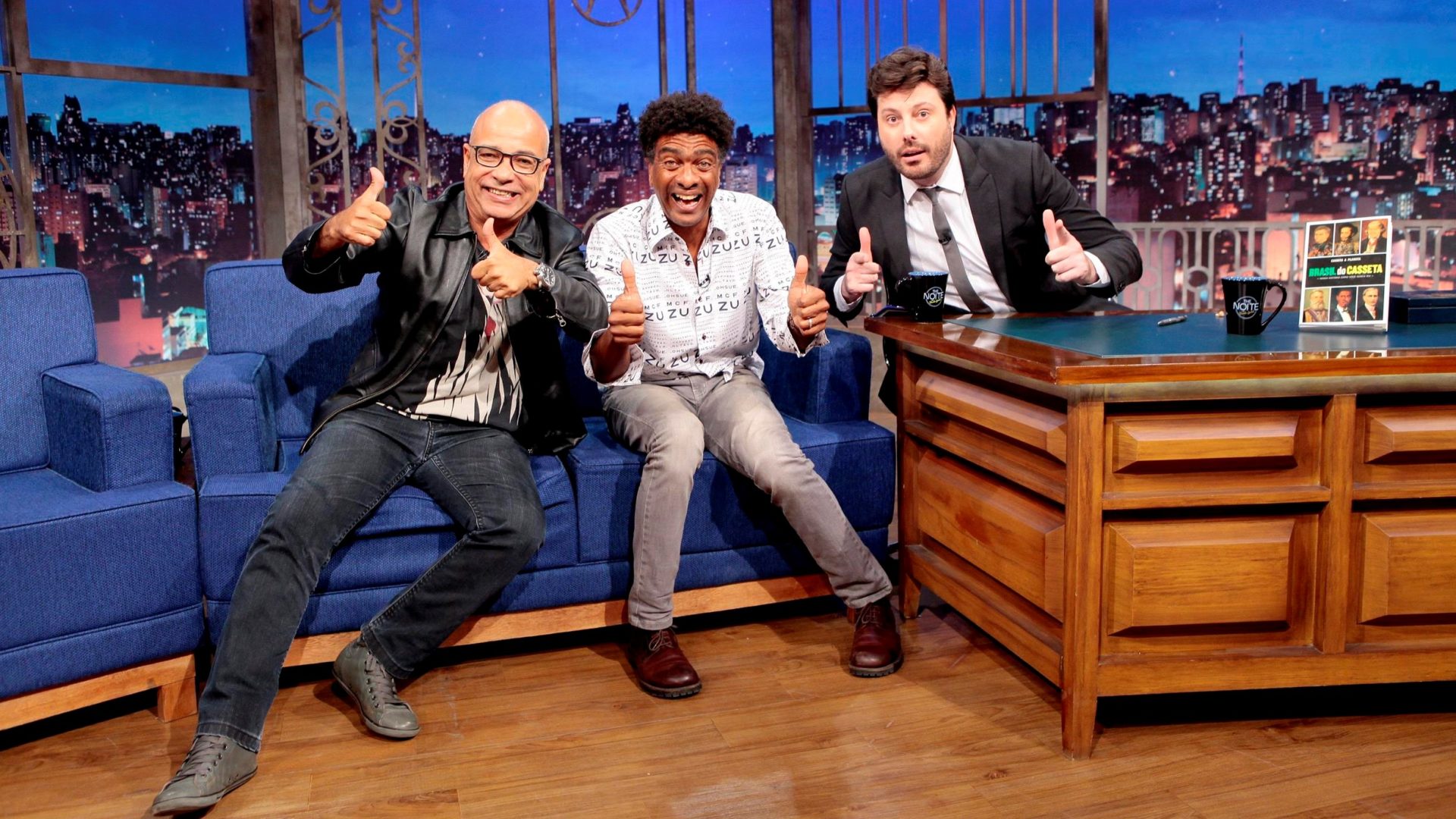 Claudio Manoel e Helio De la Peña no The Noite com Danilo Gentili