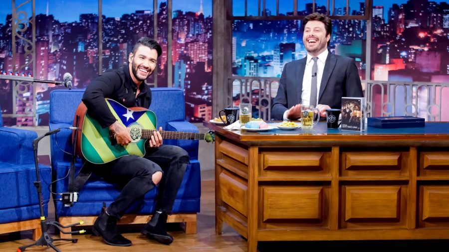 Gusttavo Lima e Danilo Gentili no The Noite