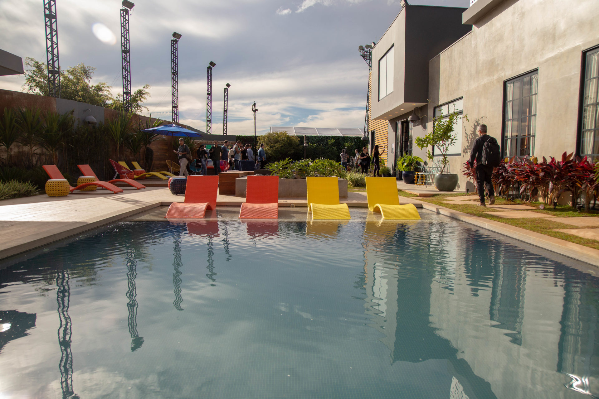 Piscina da mansão do Power Couple (Divulgação: Foto/Leo Muniz)