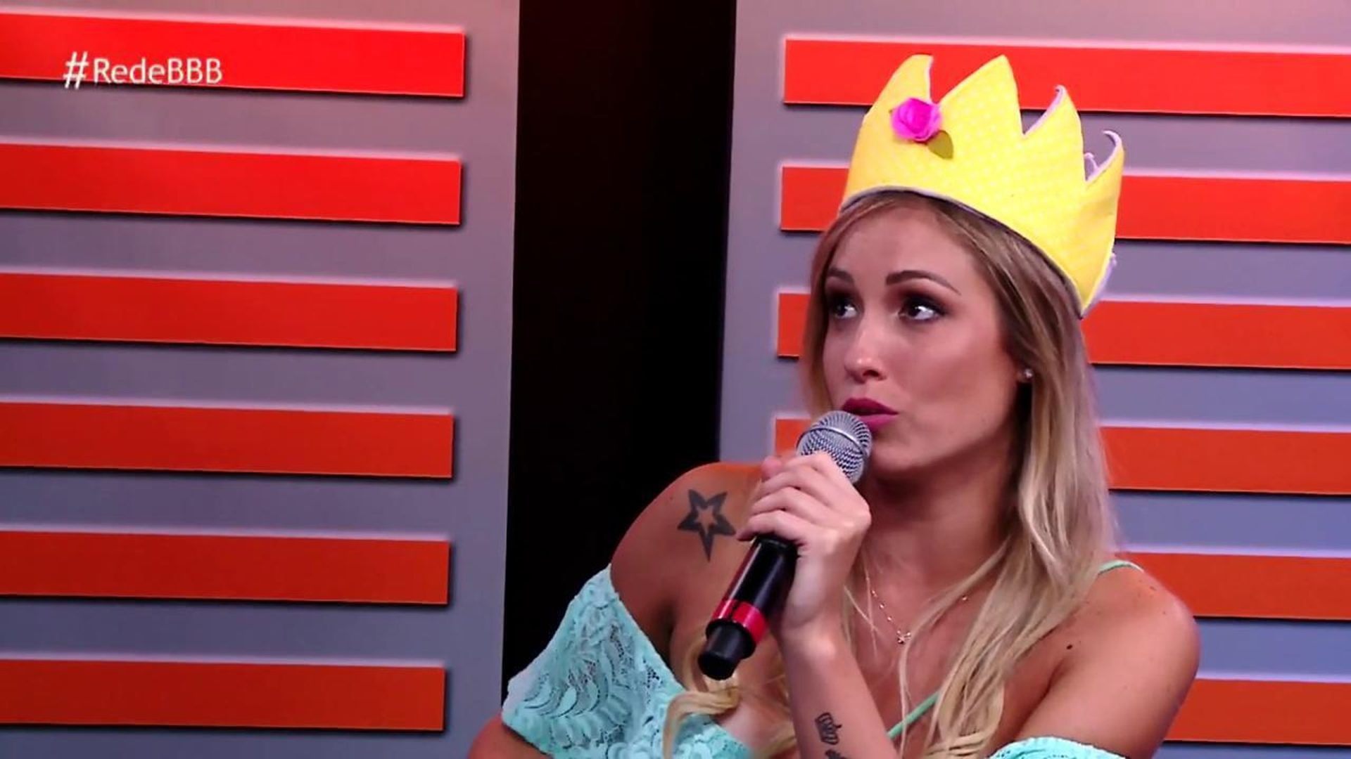 Jéssica no programa Mesa-Redonda BBB