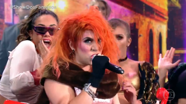 Naiara Azevedo interpretou Cyndi Lauper no Show dos Famosos