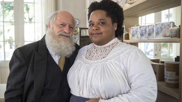 Barao (Ary Fontoura) e Tenoria (Polly Marinho) de Orgulho e Paixao