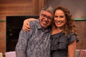 Ocimar de Castro e Regina Volpato em um registro nos bastidores do Mulheres na TV Gazeta (Divulgação)