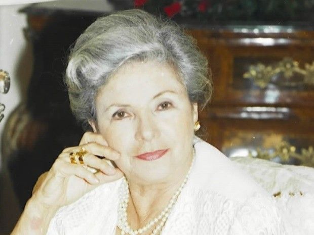 Eloísa como Dona Leonor