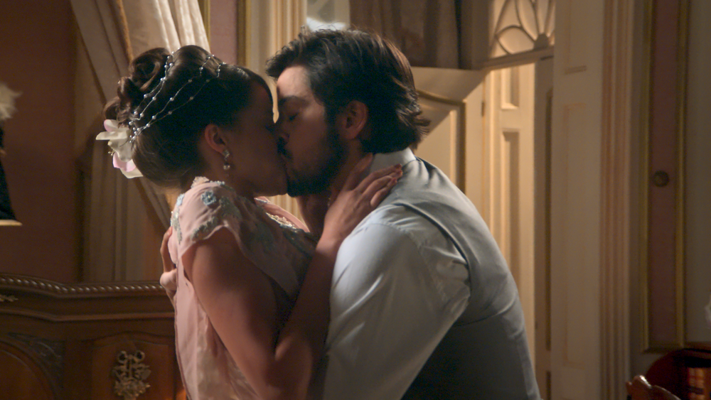 Ema (Agatha Moreira) e Ernesto (Rodrigo Simas) de Orgulho e Paixao