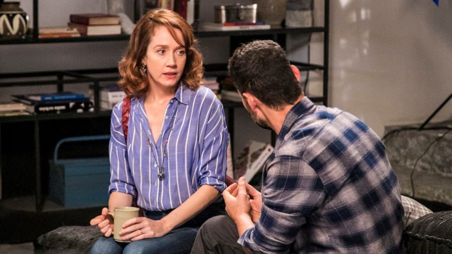 Gabriela (Camila Morgado) e Rafael (Carmo Dalla Vecchia) em Malhação: Vidas Brasileiras