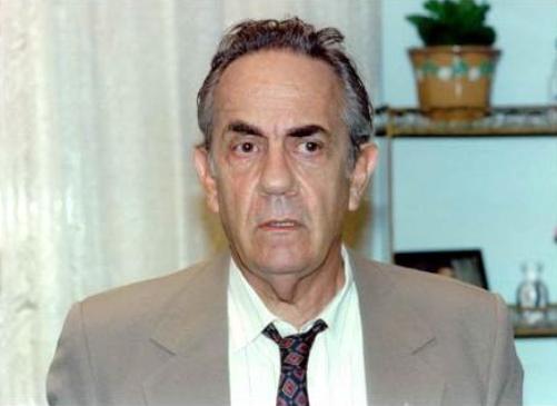 Orestes (Paulo Jose) de Por Amor