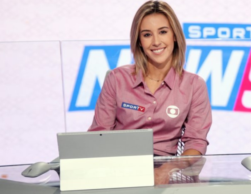 Cristiane Dias na bancada do SporTV News