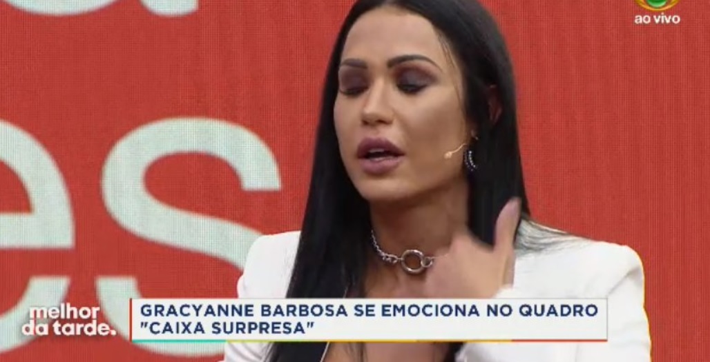 Gracyanne Barbosa no Fofocalizando
