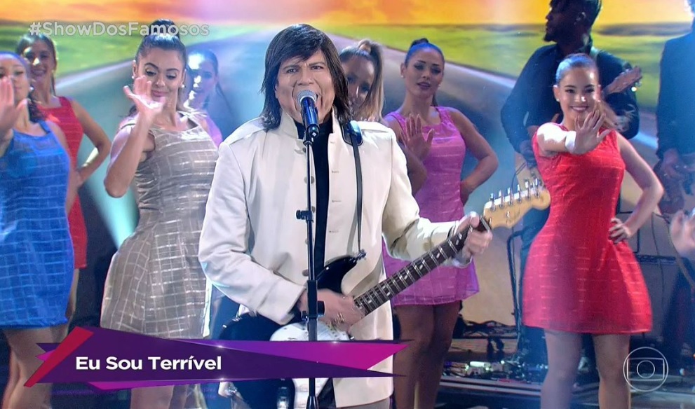 Paulo Ricardo interpretando Roberto Carlos no Show dos Famosos