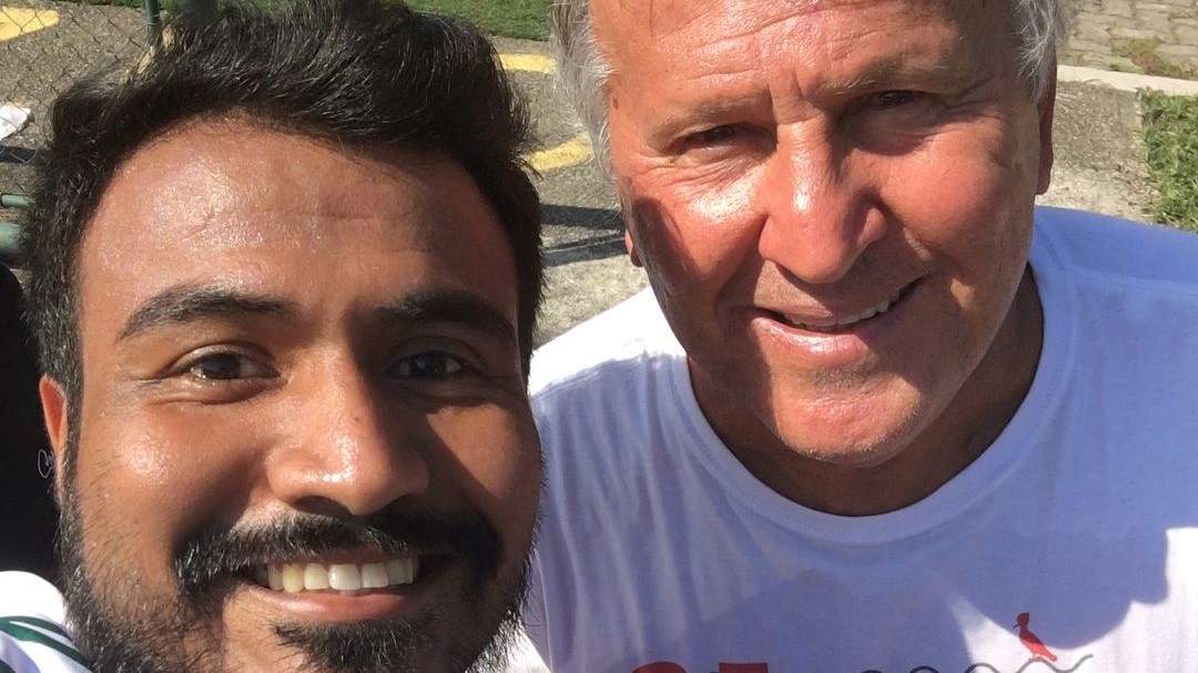 Alan Ribeiro e Zico fazem selfie no Viralizando
