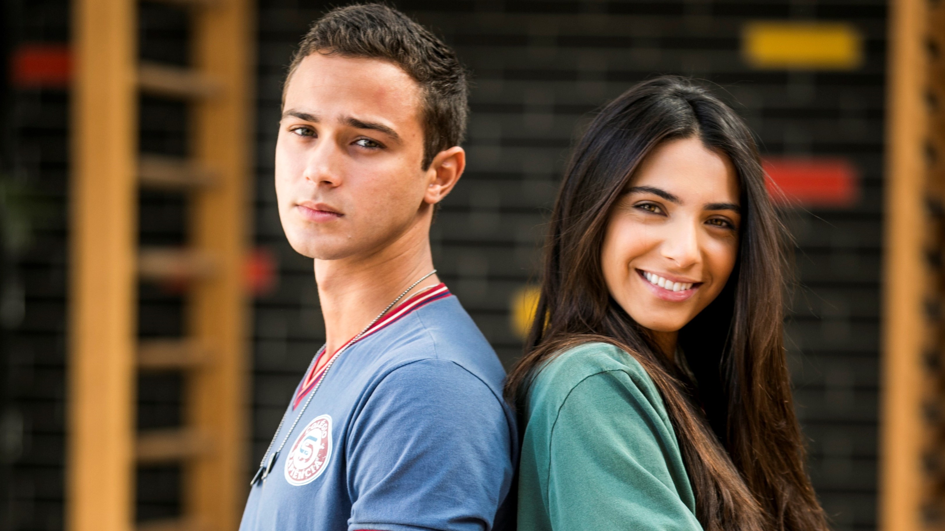 Márcio (André Luiz Frambach) e Pérola (Rayssa Bratillieri) em Malhação: Vidas Brasileiras