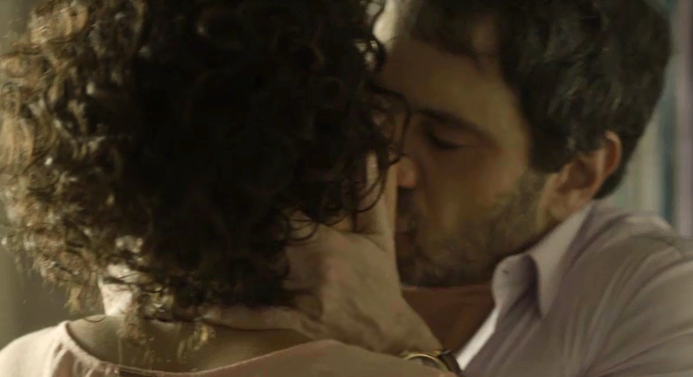 Cacau (Fabiula Nascimento) e Edgar (Caco Ciocler) de Segundo Sol