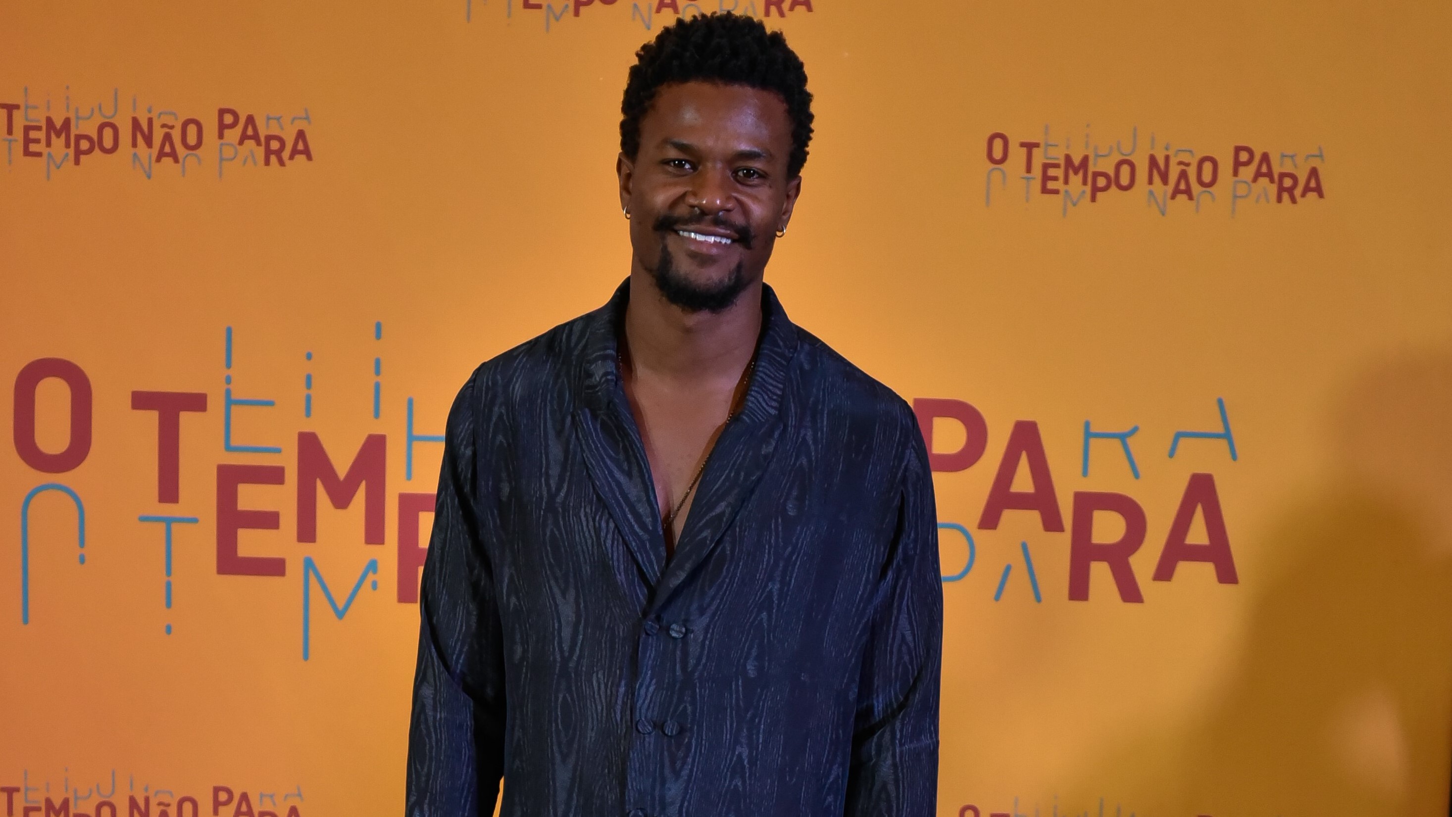 David Junior é Menelau em O Tempo Não Para