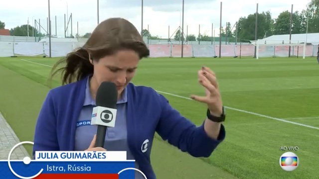 Repórter Júlia Guimarães, da Globo