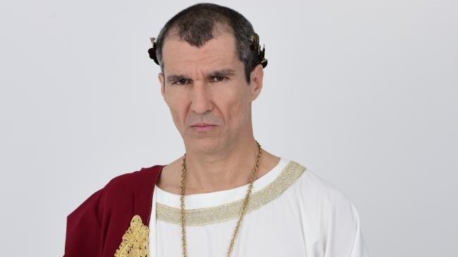 Nicola Siri como Pôncio Pilatos em Jesus