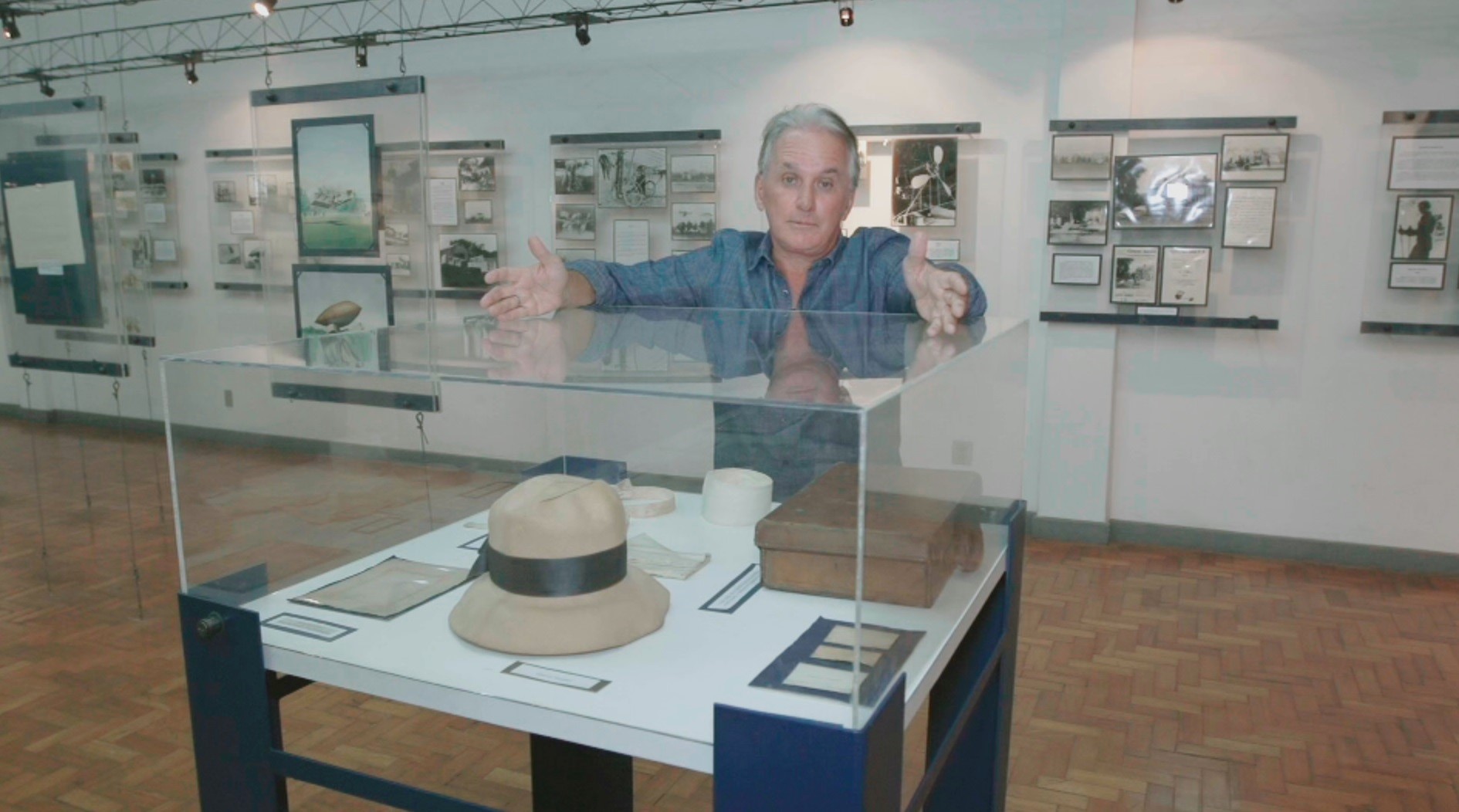Otávio Mesquista no Museu Aeroespacial no Operação Mesquita