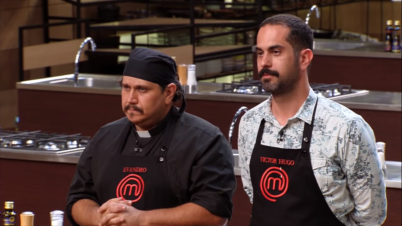 Padre Evandro e Victor Hugo, participantes do MasterChef