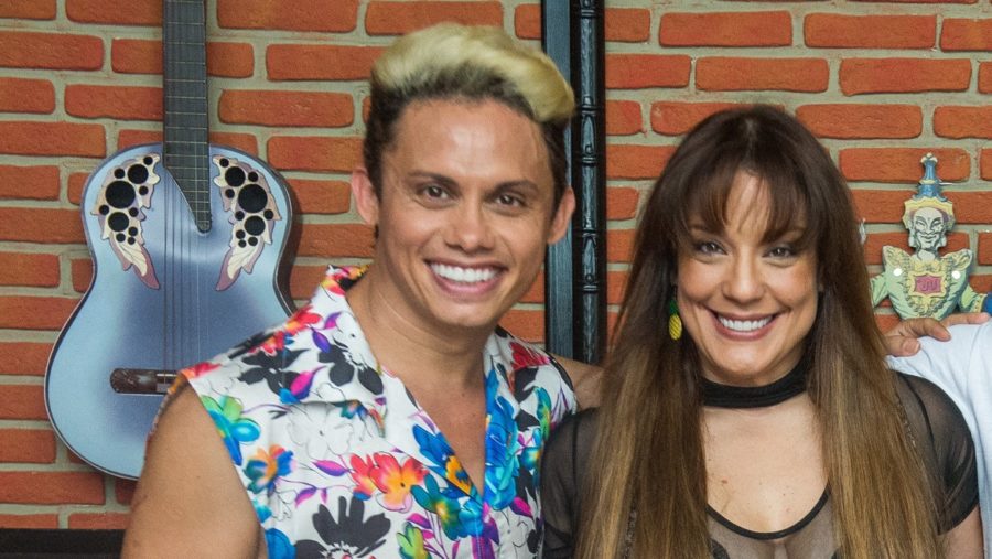 Silvero Pereira, Helga Nemeczyk se classificam para a final do Show dos Famosos