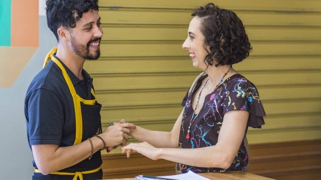 Getúlio e Brigitte acabam se aproximando, em Malhação