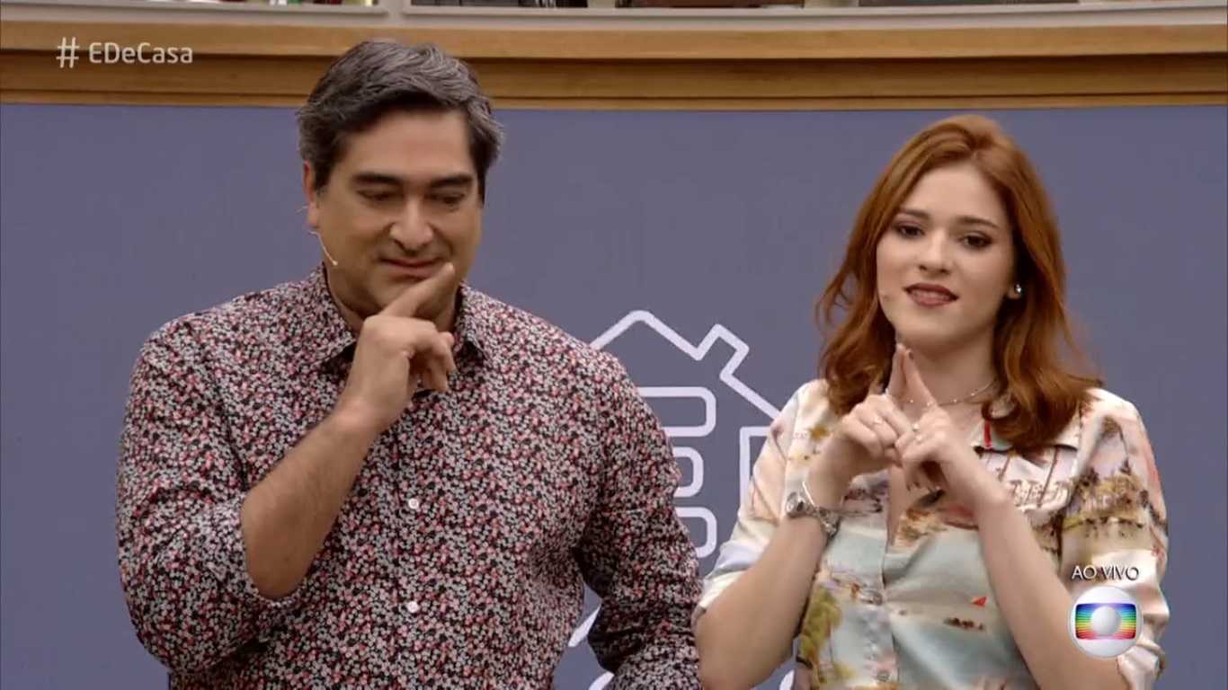 Zeca Camargo e Ana Clara no É de Casa