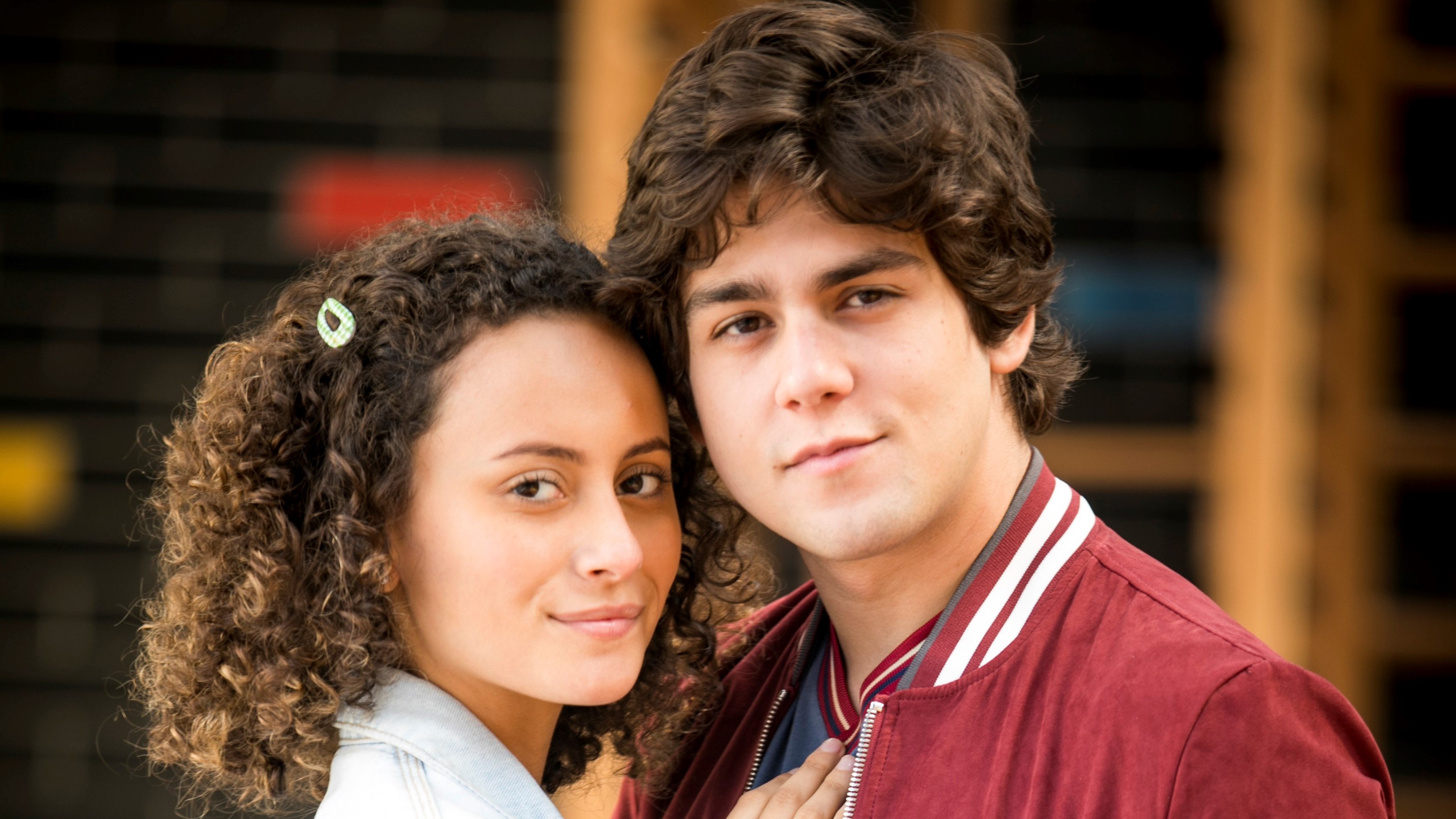 Alex (Daniel Rangel) e Maria Alice (Alice Milagres) em Malhação: Vidas Brasileiras