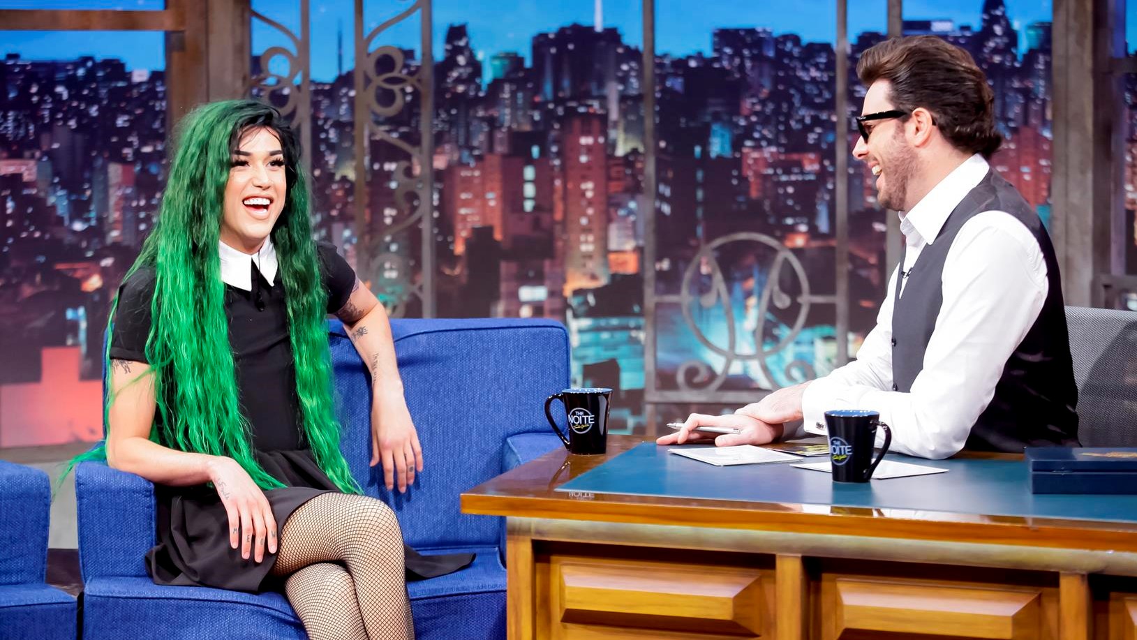 Adore Delano no The Noite