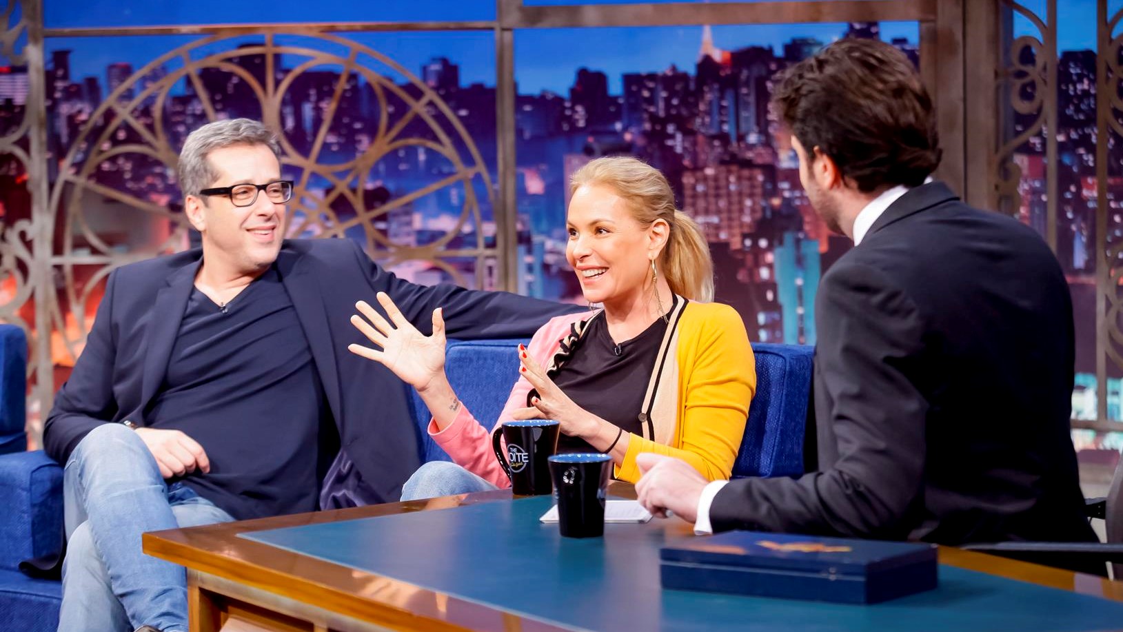 Carolina Ferraz e Otávio Martins no The Noite