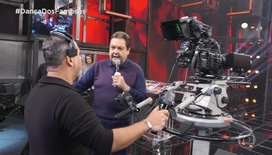 Faustao explicou no Domingao a mudança nas imagens do programa