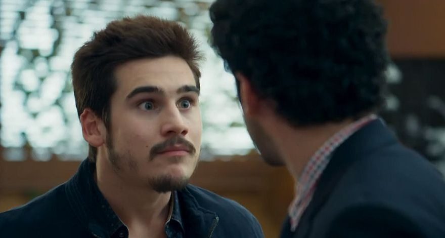Samuca (Nicolas Prattes) e Emílio (João Baldasserini) em O Tempo Não Para