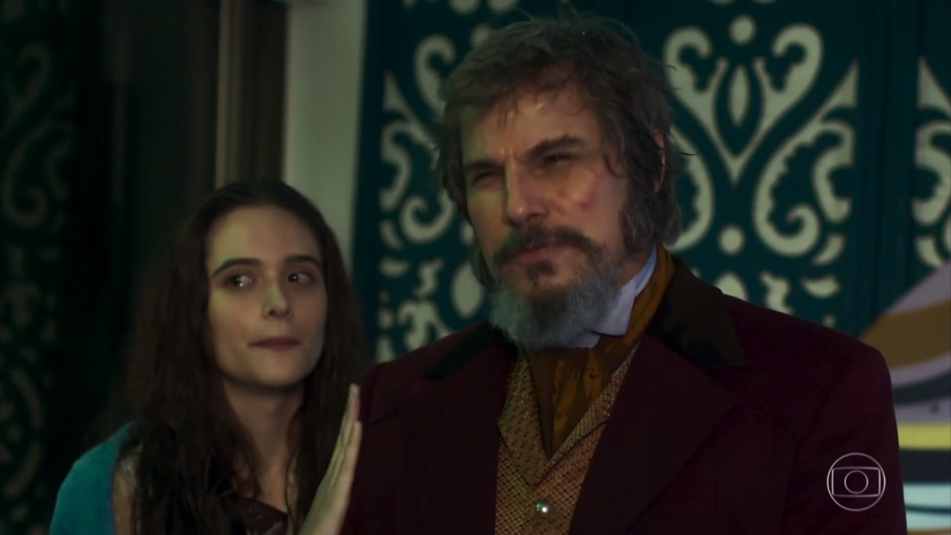 Marocas (Juliana Paiva) e Dom Sabino (Edson Celulari) de O Tempo Nao Para