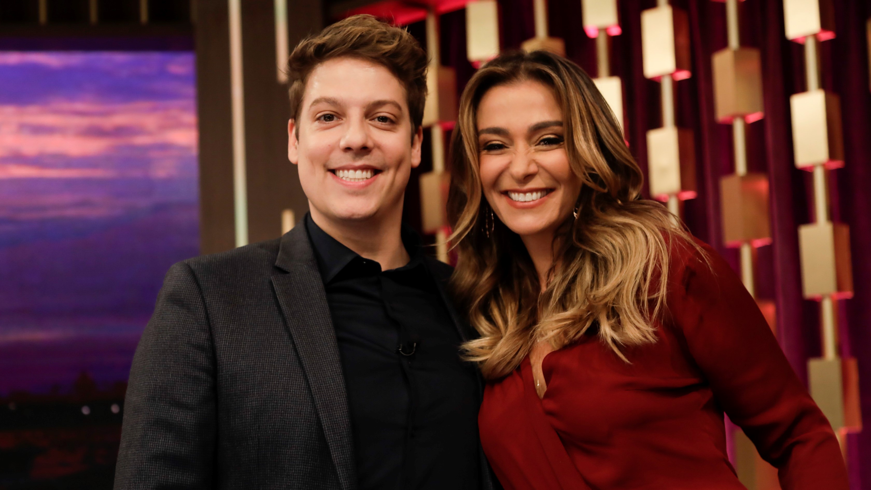 Fábio Porchat e Mônica Martelli no Programa do Porchat