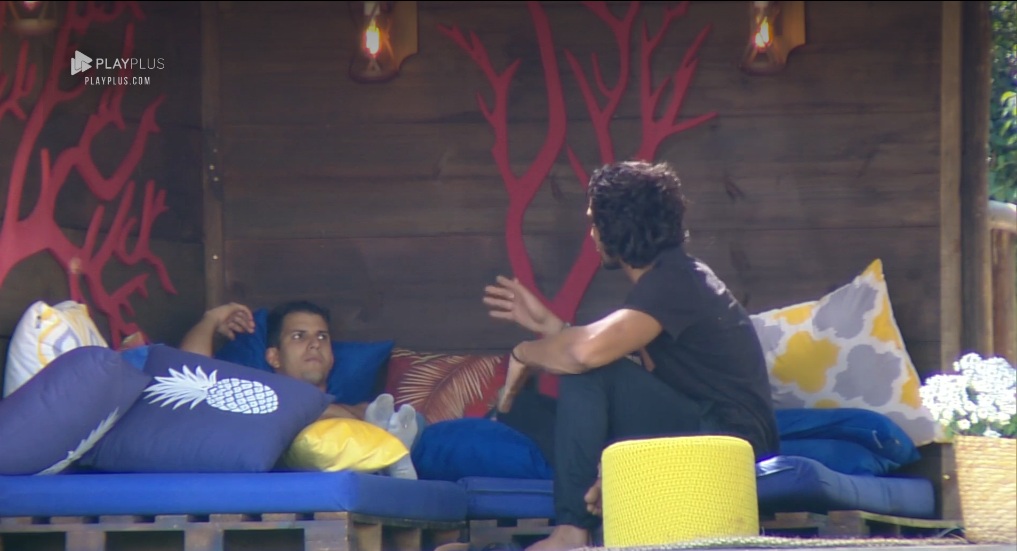 João Zoli e Felipe Sertanejo A Fazenda