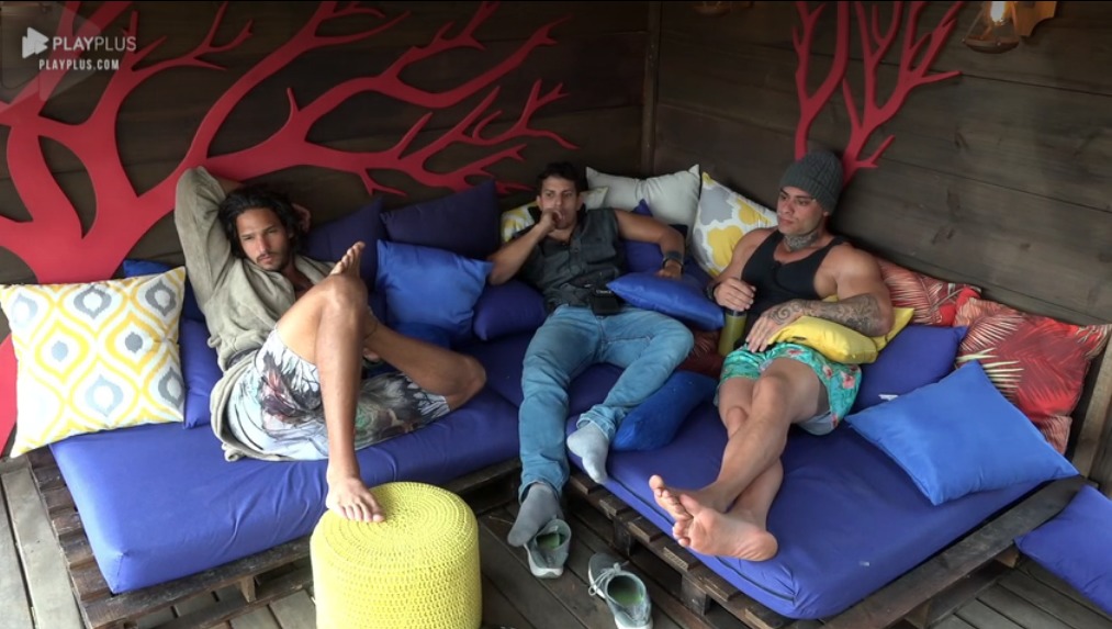 Felipe Sertanejo, João Zoli e Léo Stronda