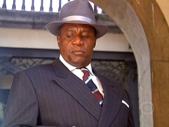 Tony Tornado como Gregório Fortunato em Agosto (Reprodução/Memória Globo)
