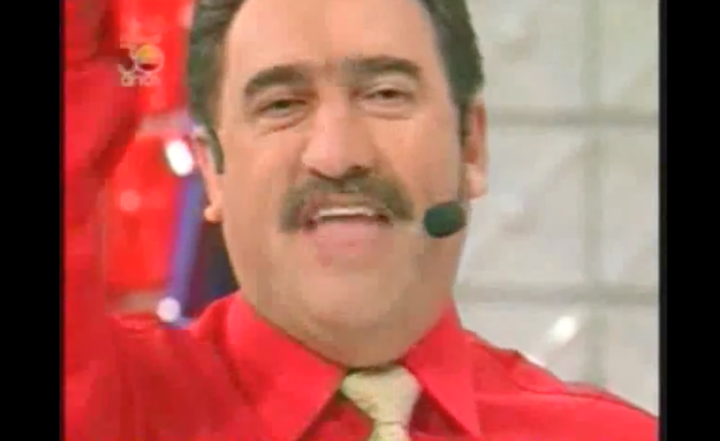 Ratinho falando sobre repercussão de furo de seu programa no JN em 2002 (Reprodução/SBT)