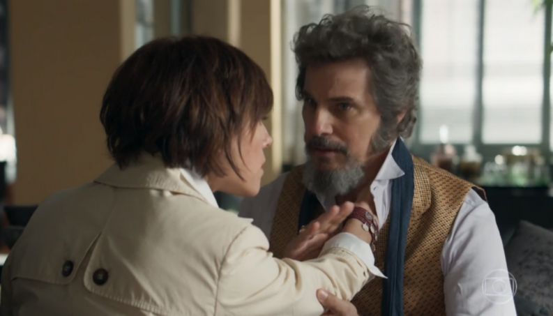 Carmen (Christiane Torloni) e Dom Sabino (Edson Celulari) de O Tempo Nao Para